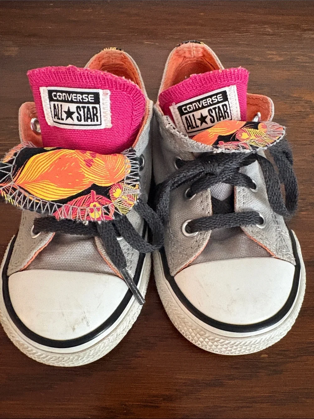 CONVERSE Chuck Taylor All Star Double Tongue Size 8 Grey Hawaiian Print